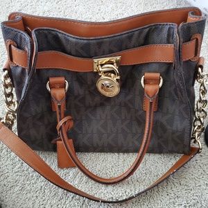 Michael kors purse